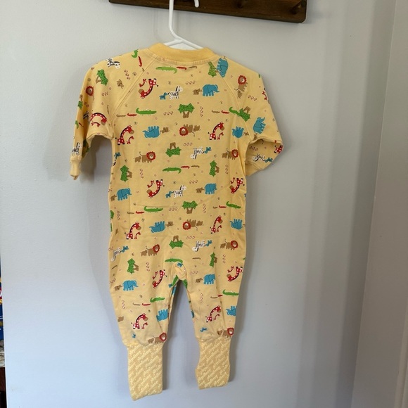 Snugabye Charming Yellow Animal Print Kids Footie - Picture 2 of 5